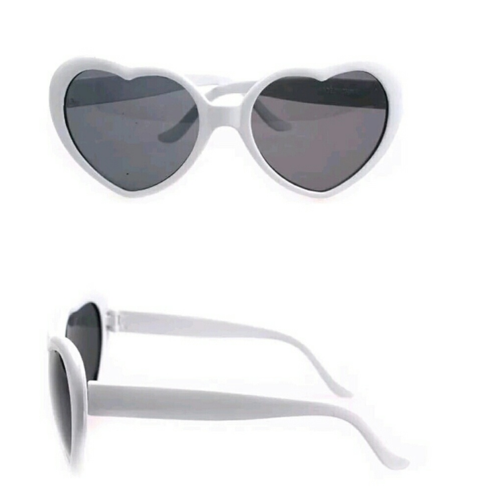 NWT Kawaii heart Sunglasses